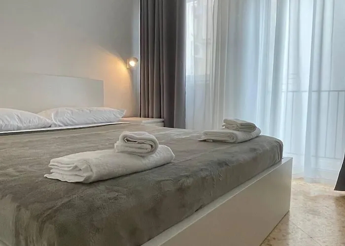 Quintino Sella 3* バーリ